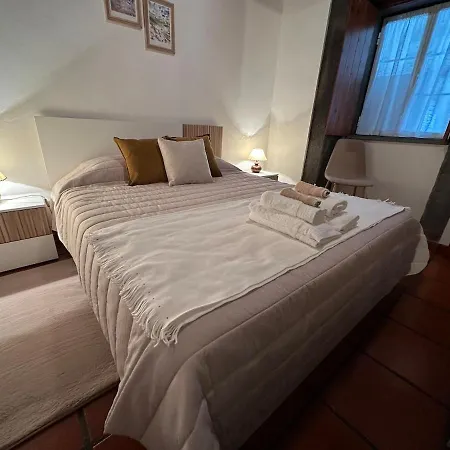 Retiro Dos * Biscoitos (Terceira)