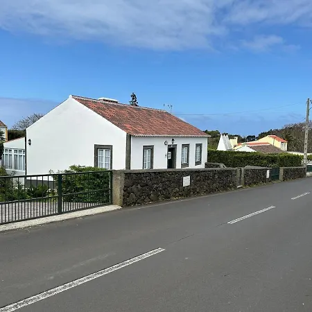 בית נופש Retiro Dos Biscoitos (Terceira)