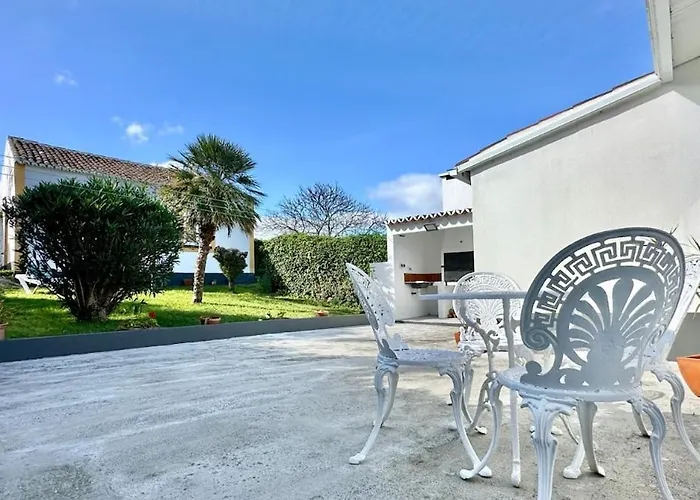 Retiro Dos * Biscoitos (Terceira)